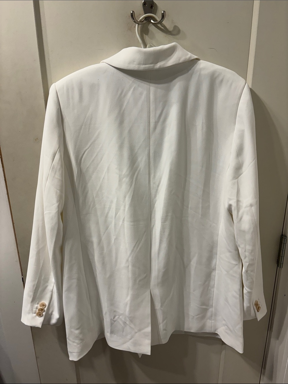 H&M Women’s Double-Breasted Cream Lined Blazer - Picture 3 of 3